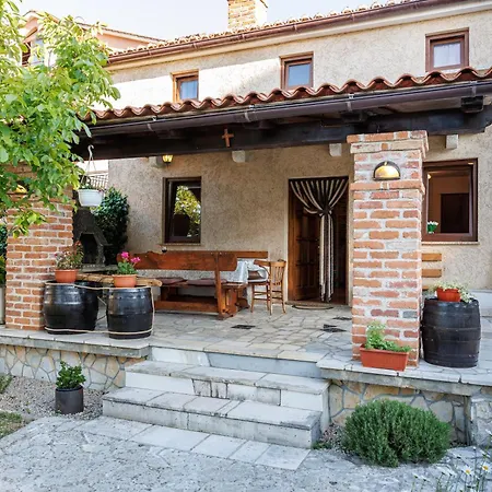 Ivona With Pool Villa