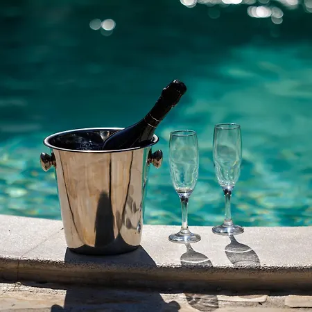 Ivona With Pool Villa *